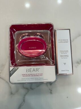 FOREO BEAR Microcurrent Facial Toning Device Bundle - Fuchsia Pink